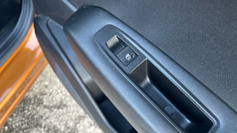 Renault Captur 1.0 TCE 90 SE Limited 5dr Petrol Hatchback